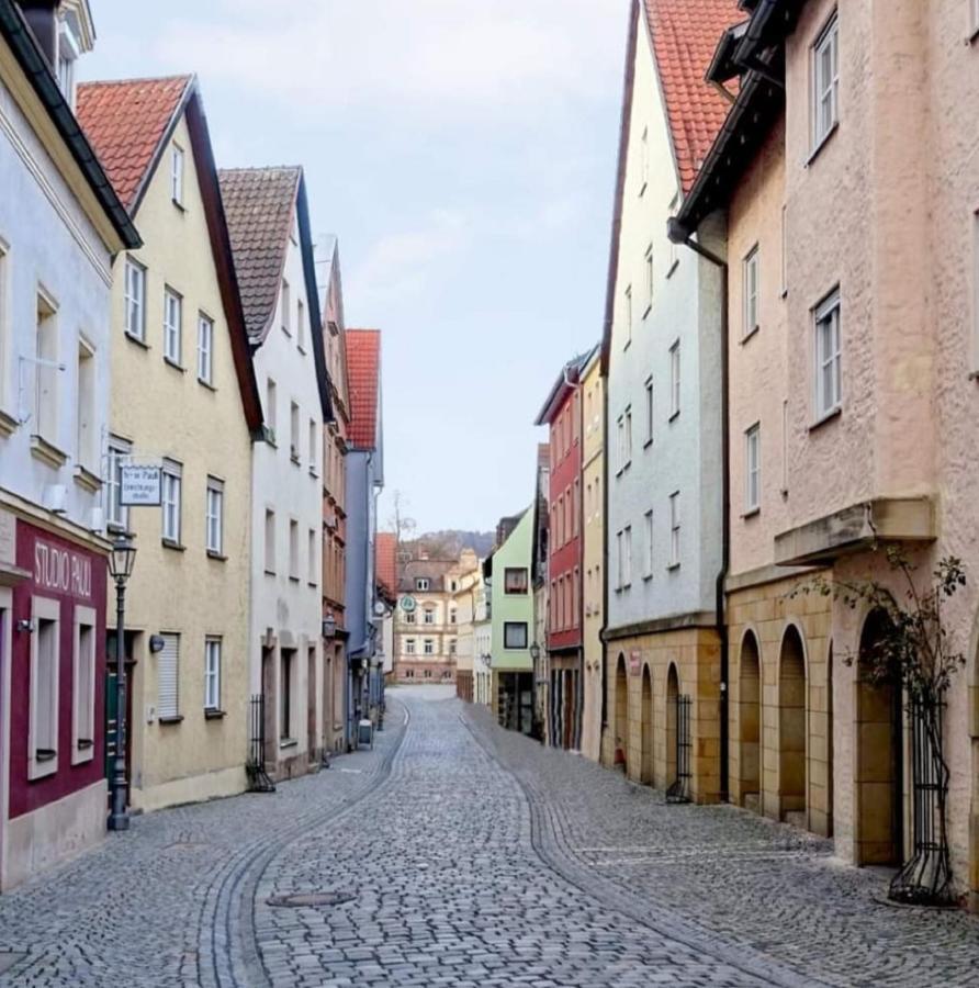 Alte Faerberei - Wohnen In Der Altstadt クルムバッハ エクステリア 写真